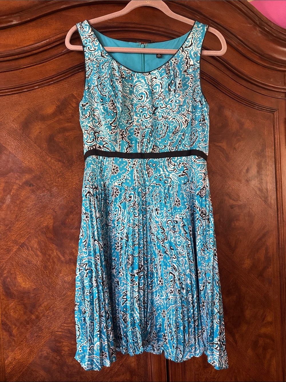Ann Taylor Turquoise Paisley Sleeveless Midi Dress with pleated skirt size 6